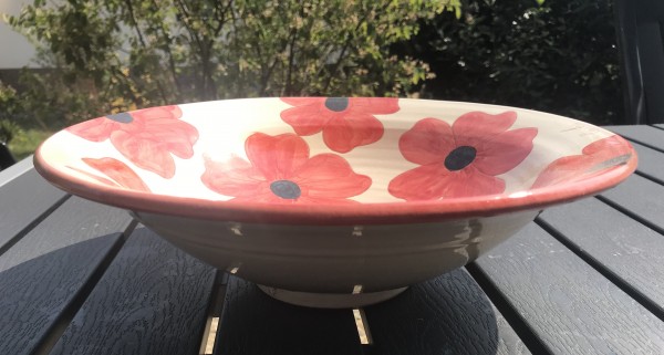 Obst- Dekoschüssel, rote Blüten